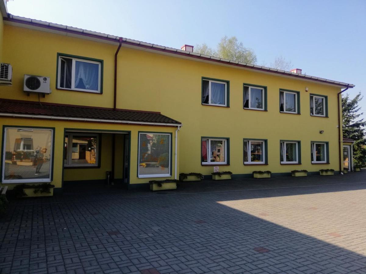 Noclegi I Restauracja Gracja Bełchatów Extérieur photo